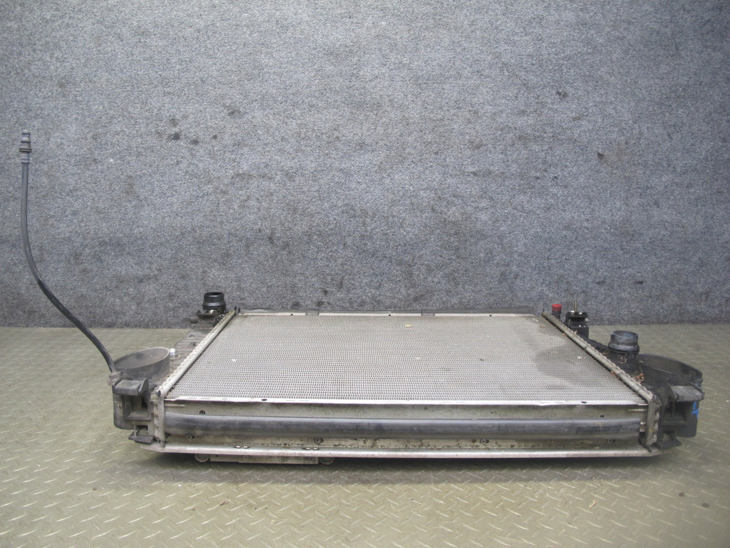 03-06 Mercedes R230 SL500 Engine Radiator Condenser w Oil Cooler OEM