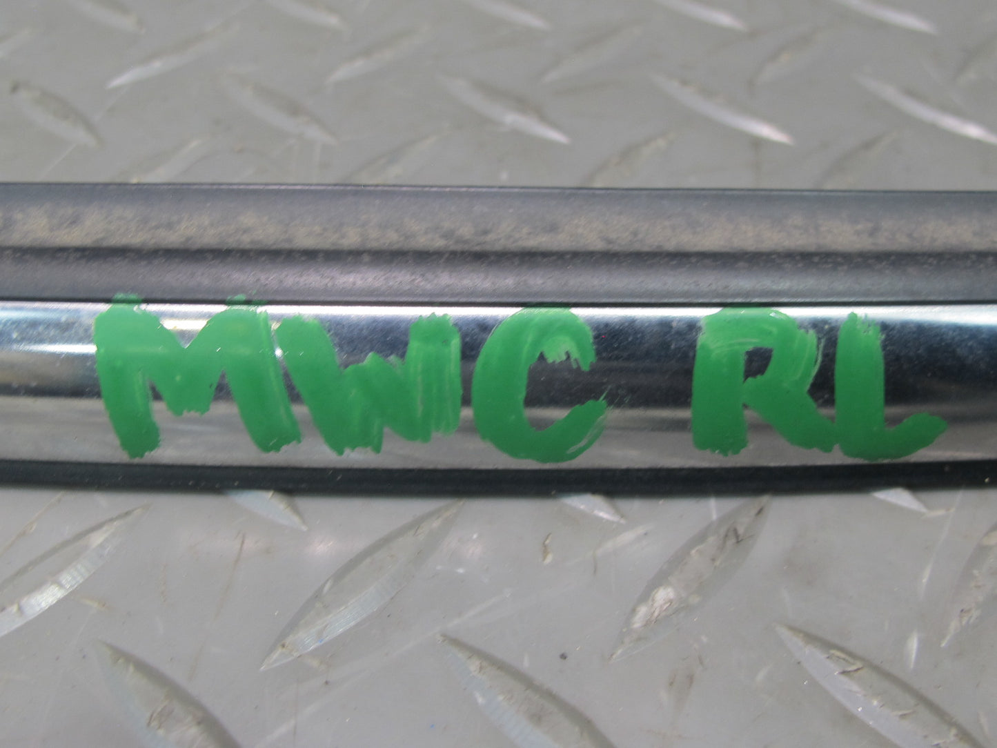 11-15 Mini R60 Countryman Rear Set of 2 Rear Quarter Chrome Trim Molding OEM