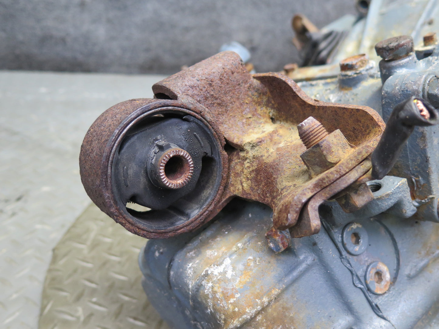 87-89 Toyota MR2 AW15 1.6L 4AGELC 5F 5-SPEED M/T Manual Transmission OEM