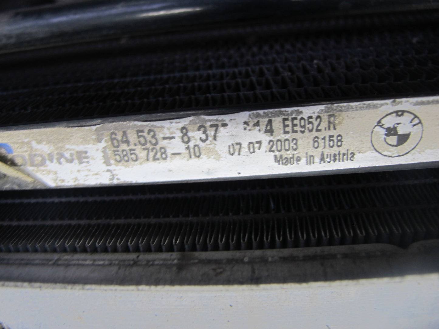 03-06 BMW E46 330Ci M54 A/T Engine Radiator A/C Condenser Oil Cooler Shroud Set