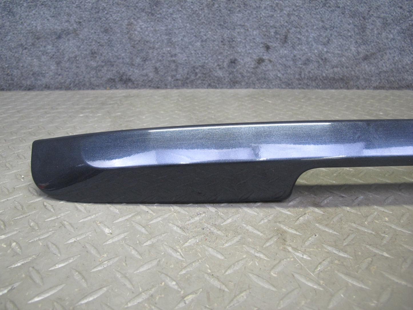 2007-2014 Cadillac Escalade Rear Trunk Tailgate Release Handle Trim Molding