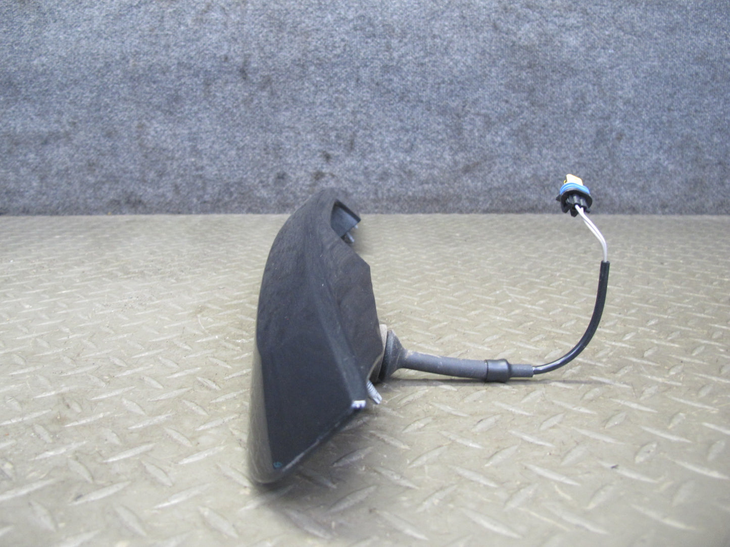 2007-2014 Cadillac Escalade Rear Trunk Tailgate Release Handle Trim Molding