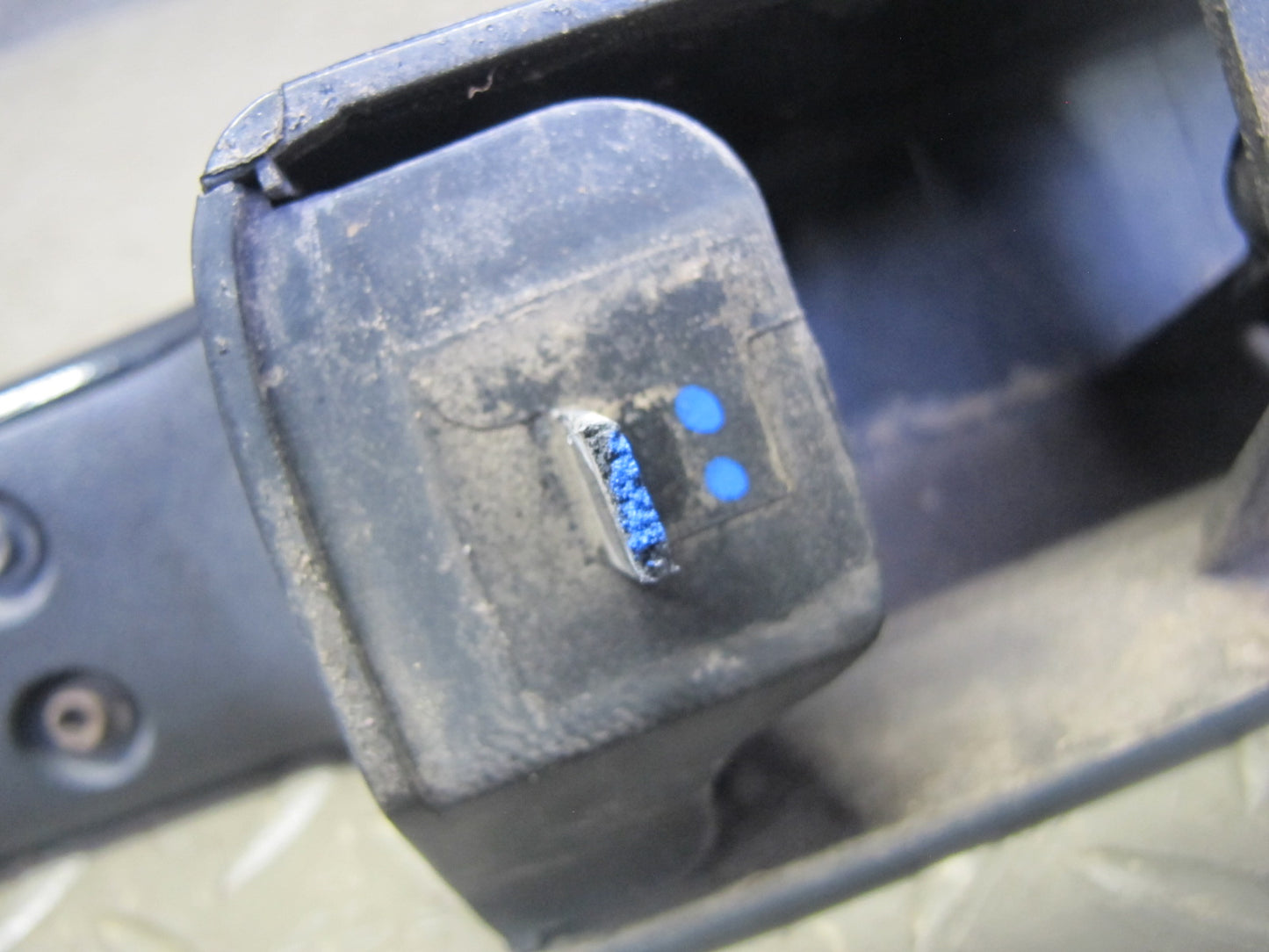 2007-2014 Cadillac Escalade Rear Trunk Tailgate Release Handle Trim Molding