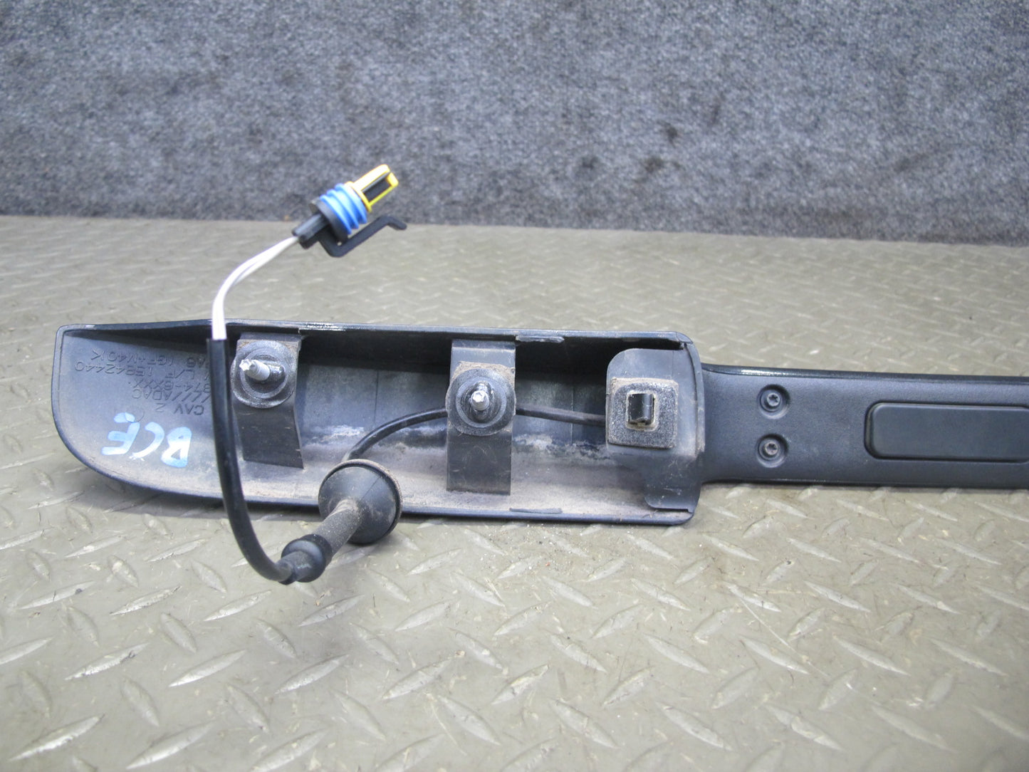 2007-2014 Cadillac Escalade Rear Trunk Tailgate Release Handle Trim Molding