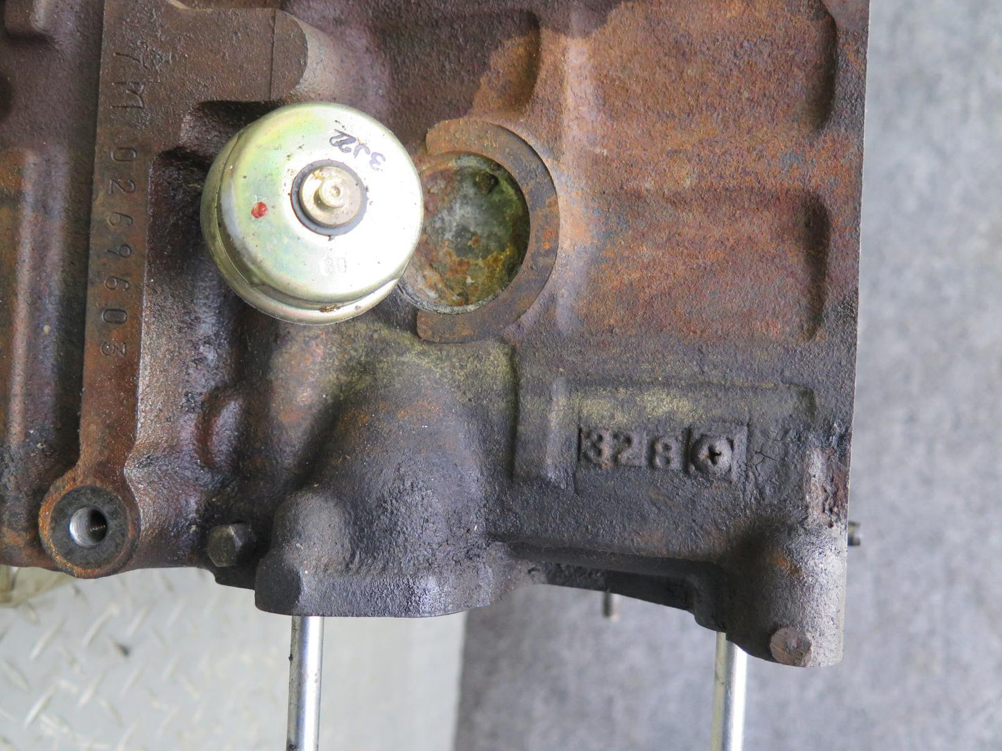 89-90 Toyota Supra MK3 3.0L 7MGE NON Turbo Engine Cylinder Block 118K Miles OEM