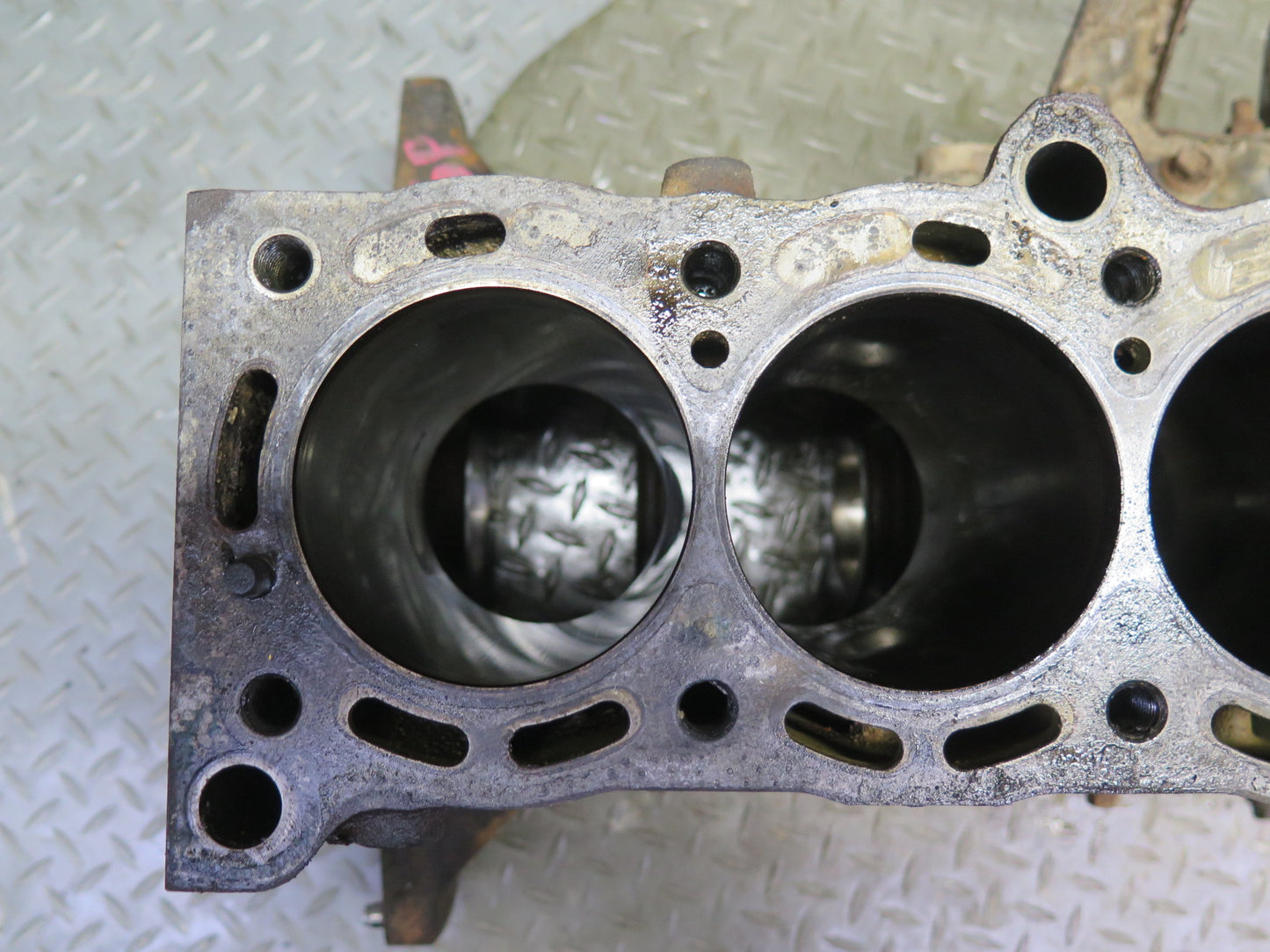 89-90 Toyota Supra MK3 3.0L 7MGE NON Turbo Engine Cylinder Block 118K Miles OEM