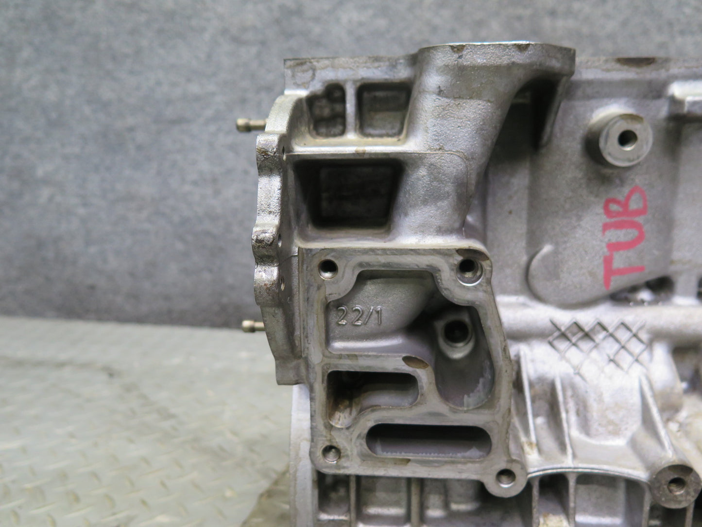 03-06 BMW E46 330i 330Ci 3.0L M54 M54B30 Engine Block 104k Miles OEM