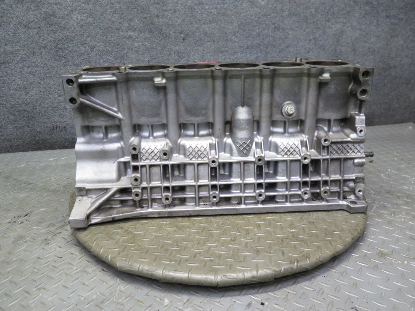 03-06 BMW E46 330i 330Ci 3.0L M54 M54B30 Engine Block 104k Miles OEM