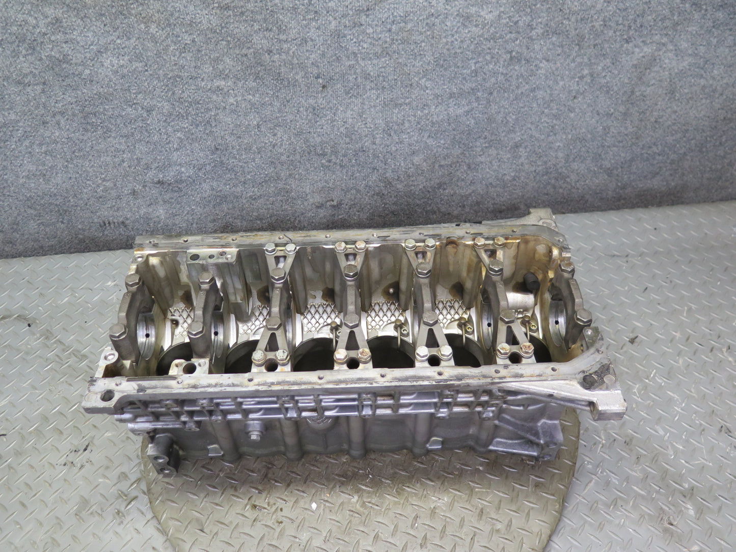 03-06 BMW E46 330i 330Ci 3.0L M54 M54B30 Engine Block 104k Miles OEM