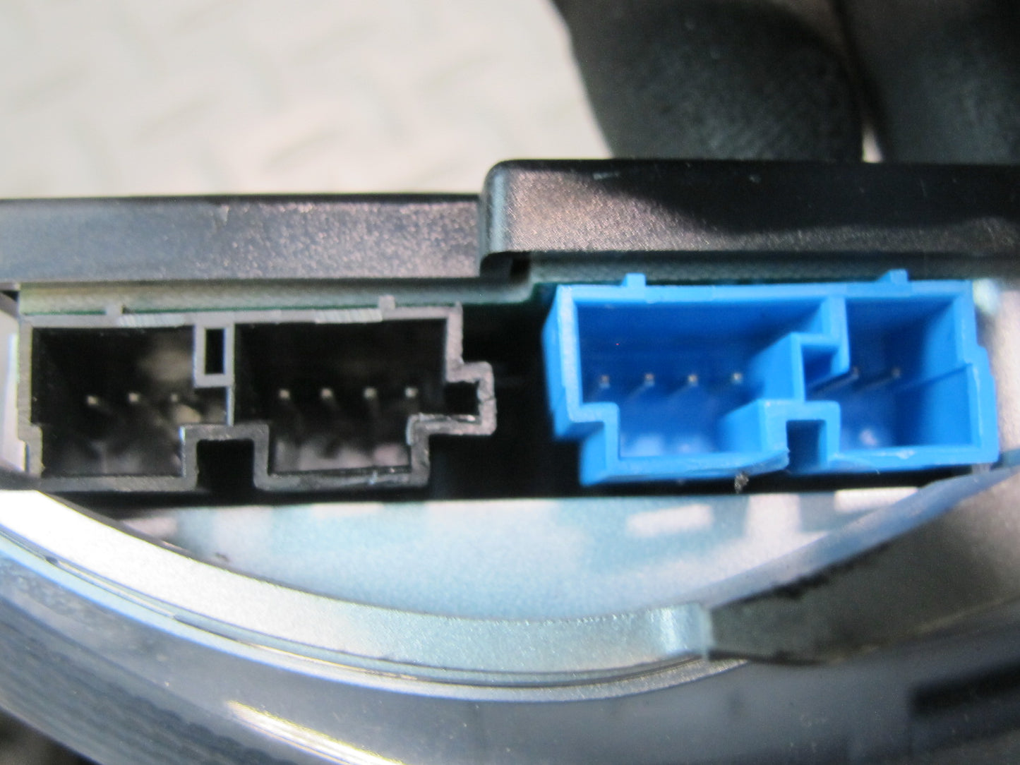 05-11 Mercedes R171 Slk-class Overhead Console Dome Reading Light 1718201301 OEM