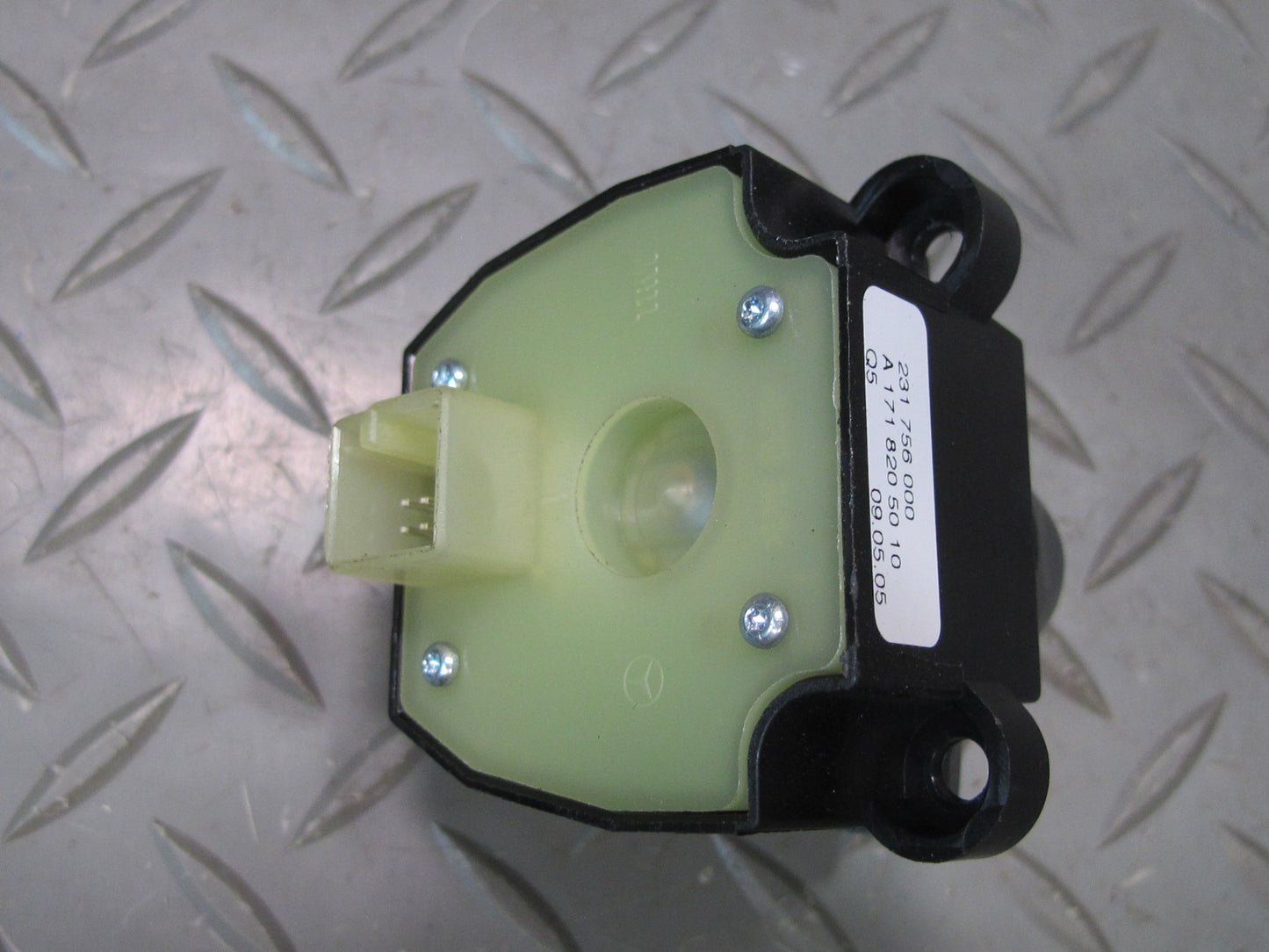 05-11 Mercedes R171 Slk-class TOP Roof Convertible Switch 1718205010 OEM