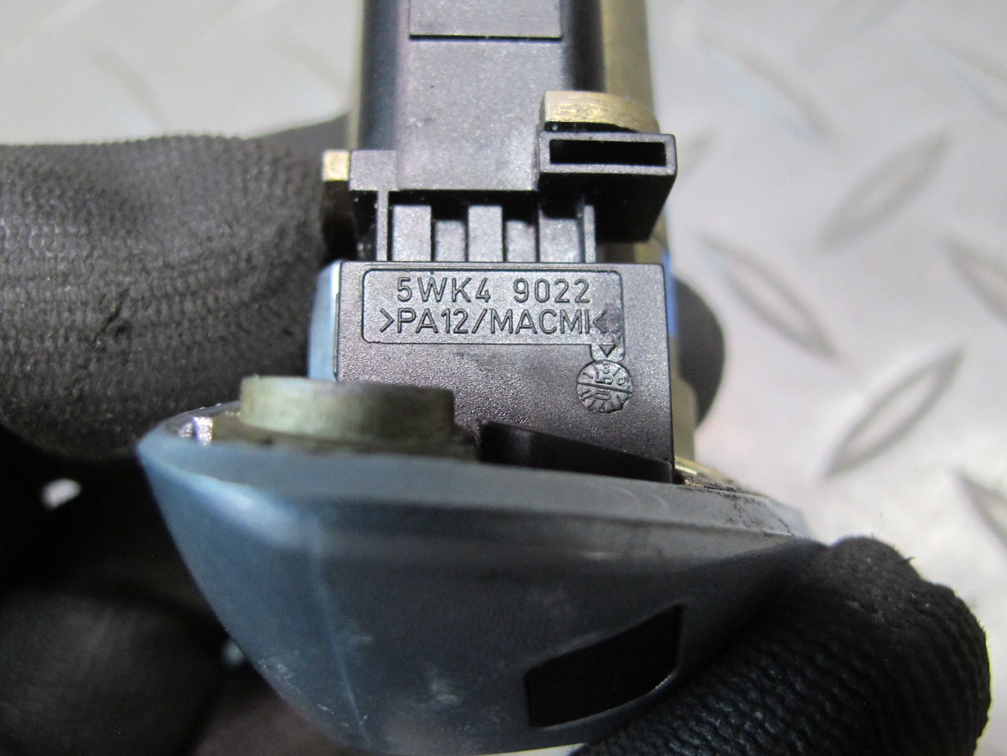 05-11 Mercedes R171 Slk-class Front Left Door Exterior Handle Lock Cylinder OEM