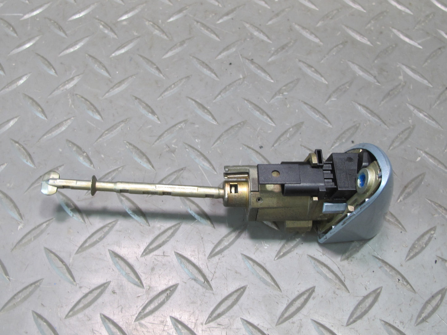 05-11 Mercedes R171 Slk-class Front Left Door Exterior Handle Lock Cylinder OEM