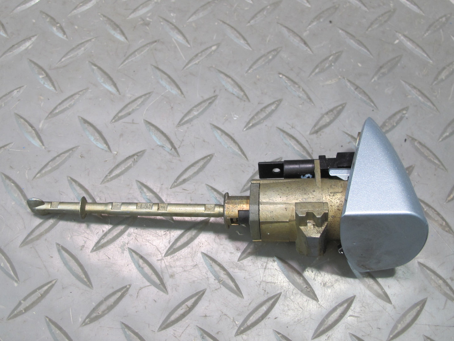 05-11 Mercedes R171 Slk-class Front Left Door Exterior Handle Lock Cylinder OEM