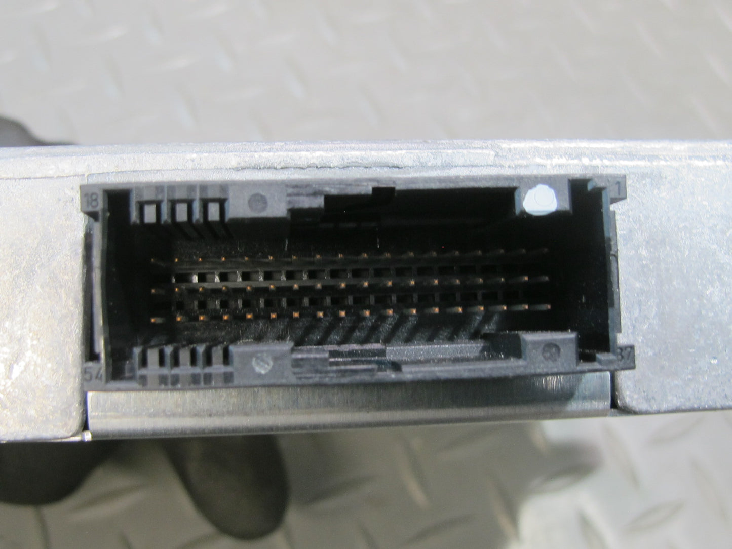 05-11 Mercedes R171 Slk-class Voice Communication Control Module 2218700826 OEM