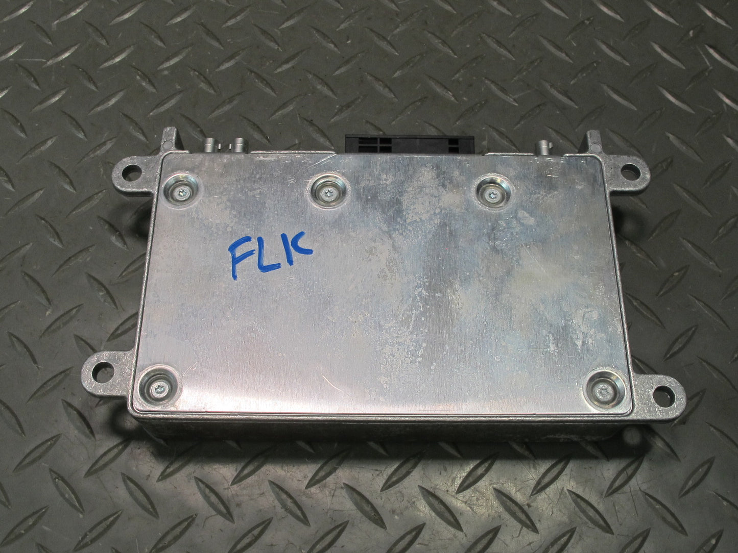 05-11 Mercedes R171 Slk-class Voice Communication Control Module 2218700826 OEM