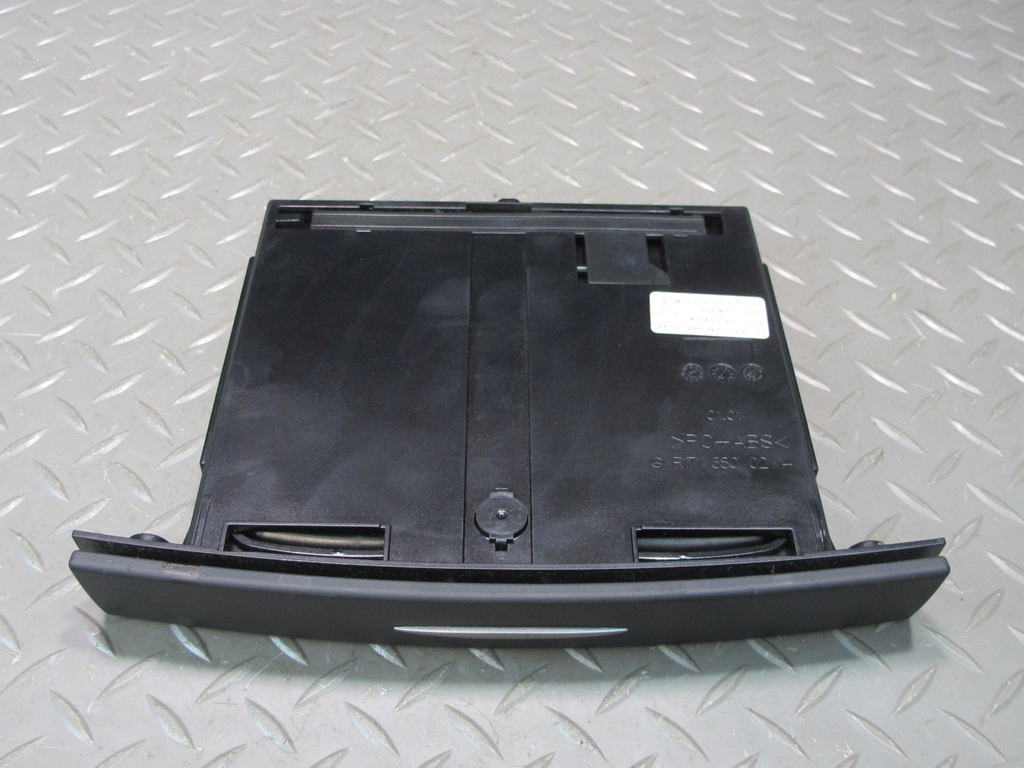 05-11 Mercedes R171 Slk-class Dash CUP Holder Assembly 1716800214 OEM