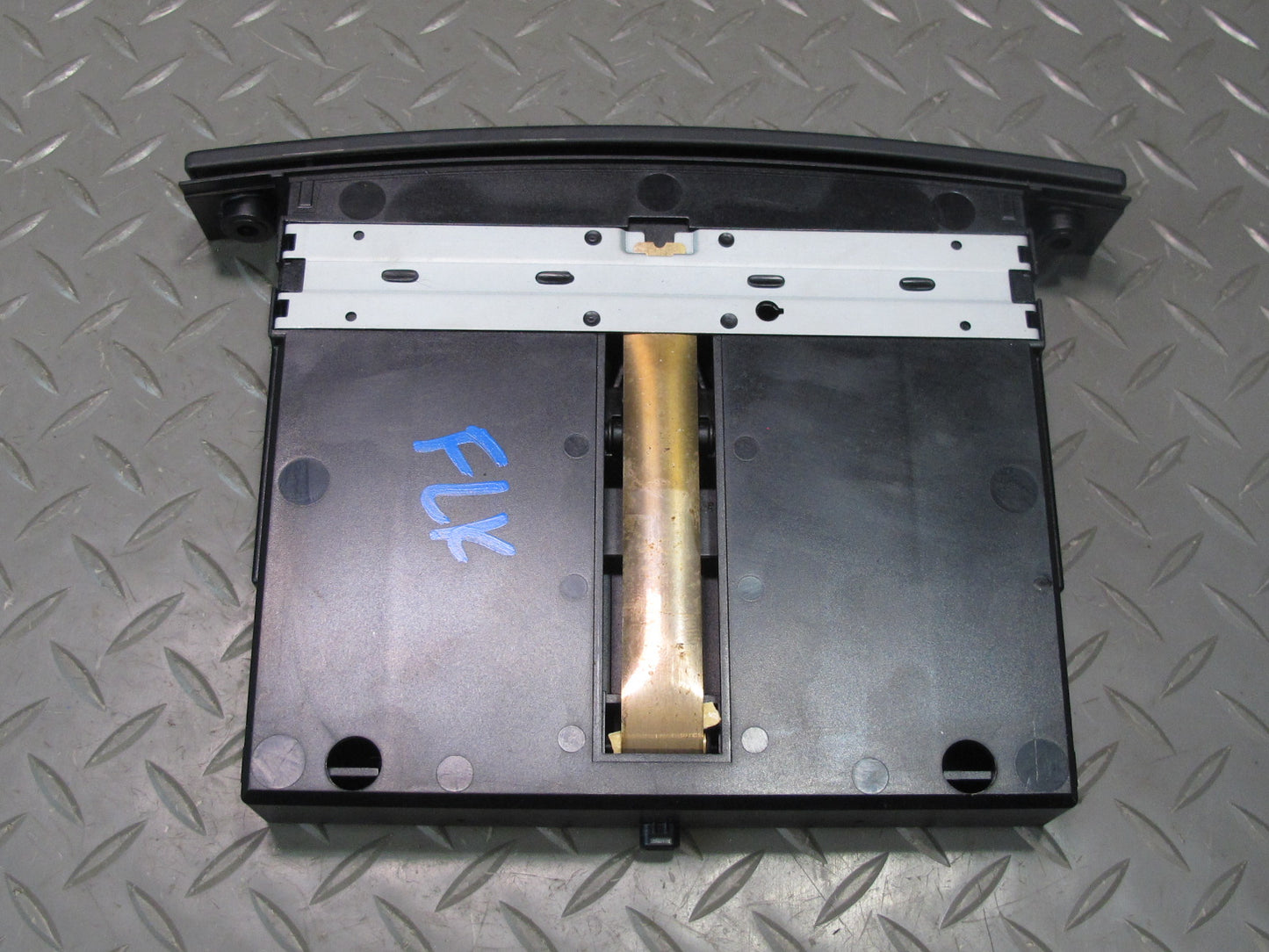 05-11 Mercedes R171 Slk-class Dash CUP Holder Assembly 1716800214 OEM