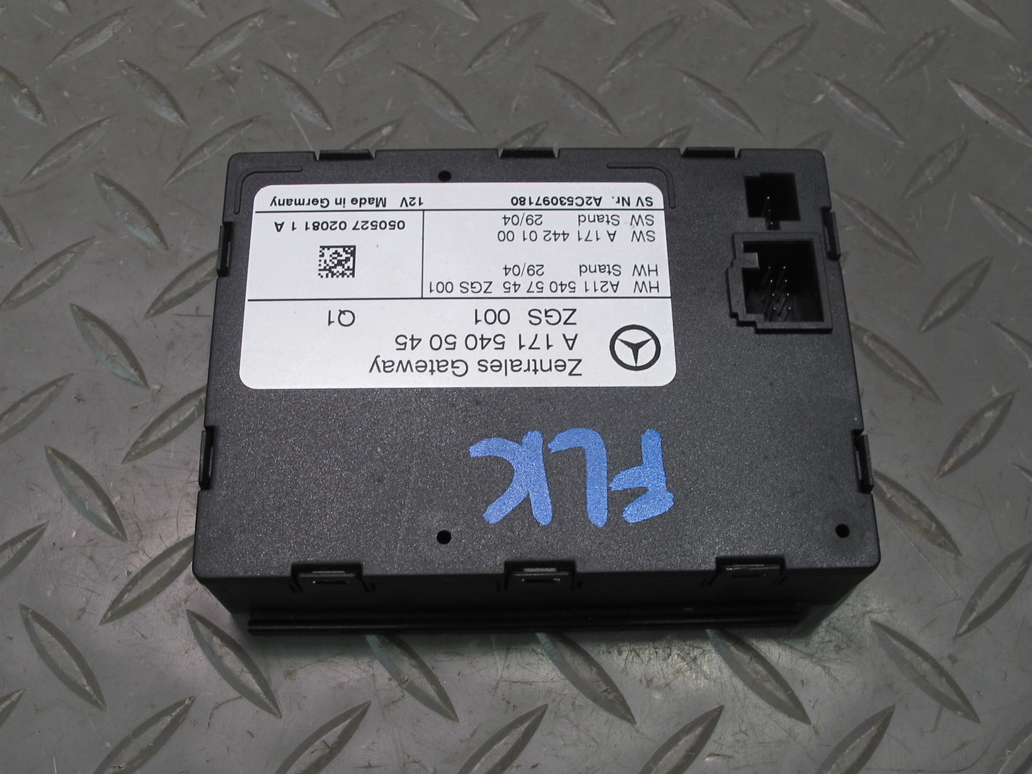 05-11 Mercedes R171 Slk-class Central Gateway Control Module 1715405045