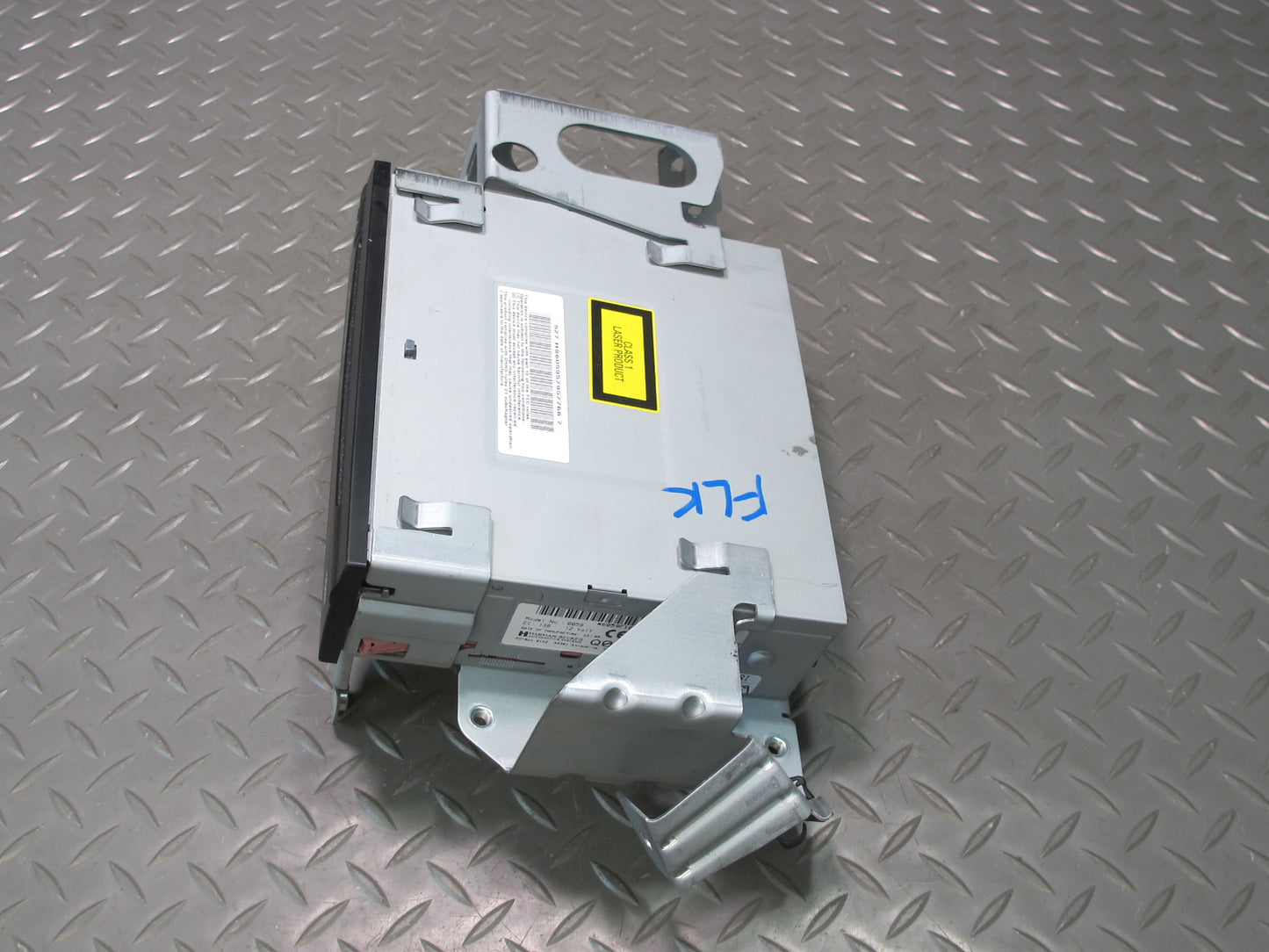 05-11 Mercedes R171 Slk-class GPS Navigation System DVD Player w Bracket OEM