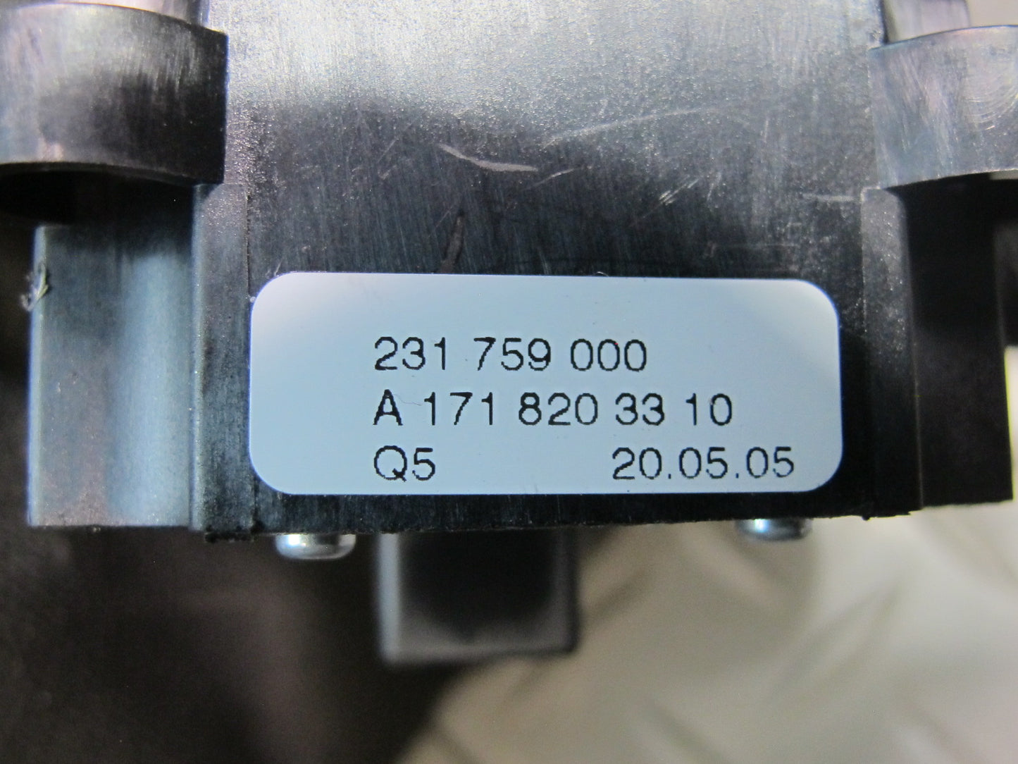 05-11 Mercedes R171 Slk-class Side View Mirror Control Switch 1718203310 OEM