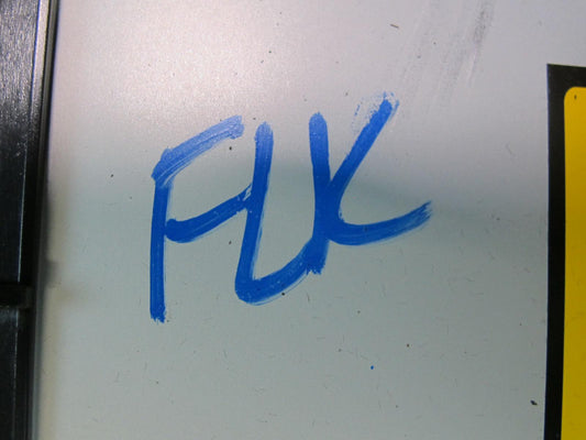 06-11 Mercedes R171 Slk-class 6 Disc CD Changer Player 2118703889 OEM