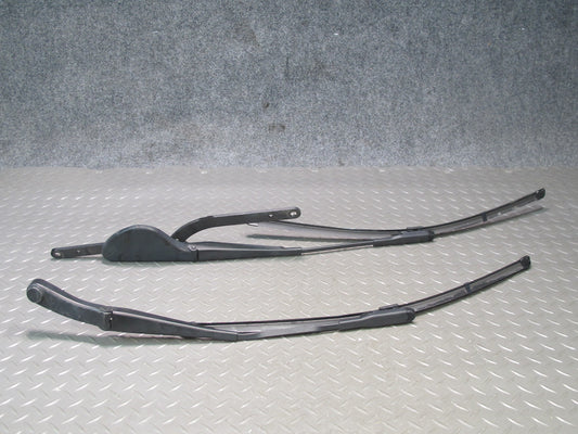 05-11 Mercedes R171 Slk-class Set of 2 Front Left & Right Wiper Arm OEM