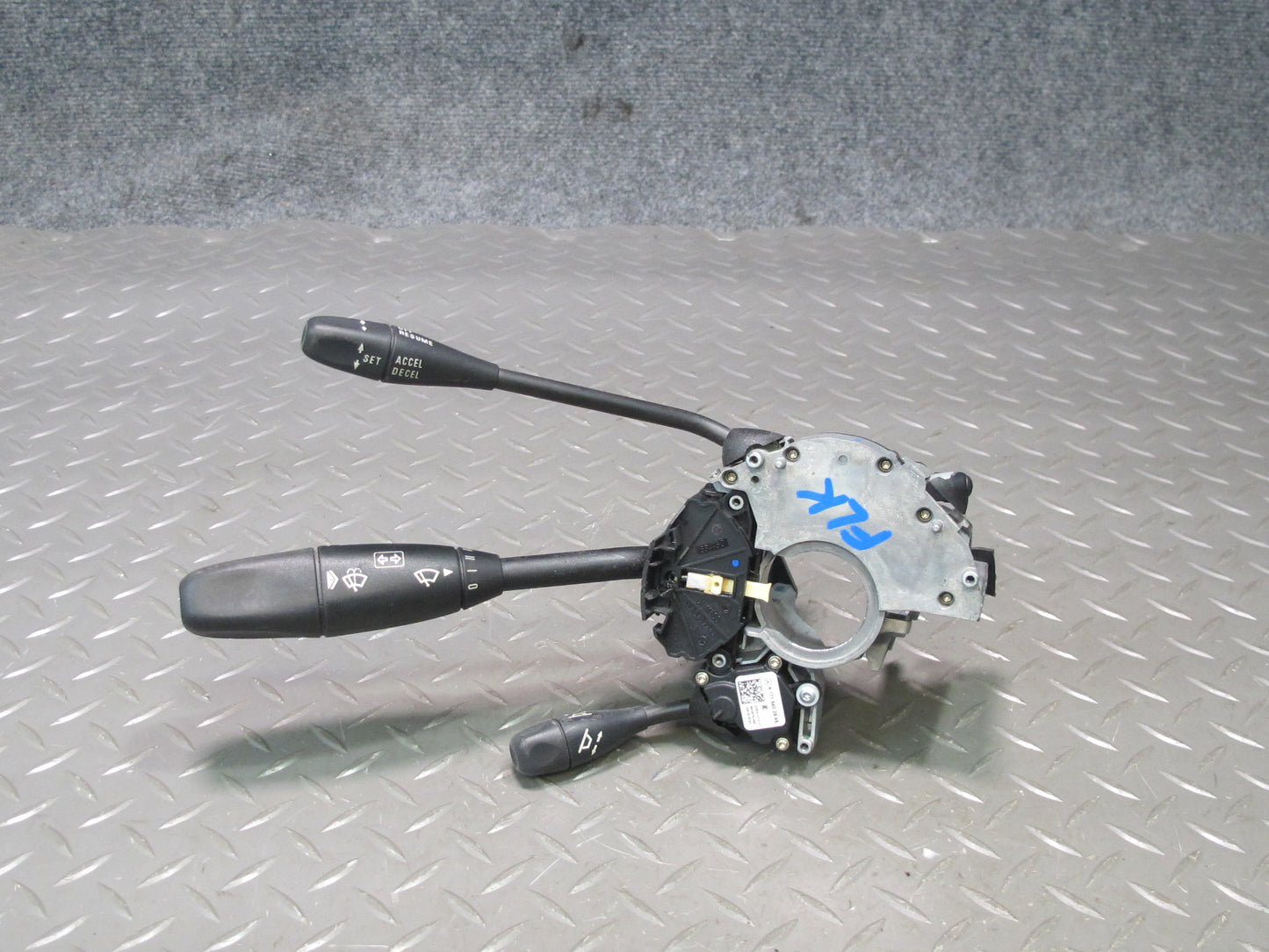 05-11 Mercedes R171 Slk-class Steering Column Turn Wiper Cruise Switch OEM