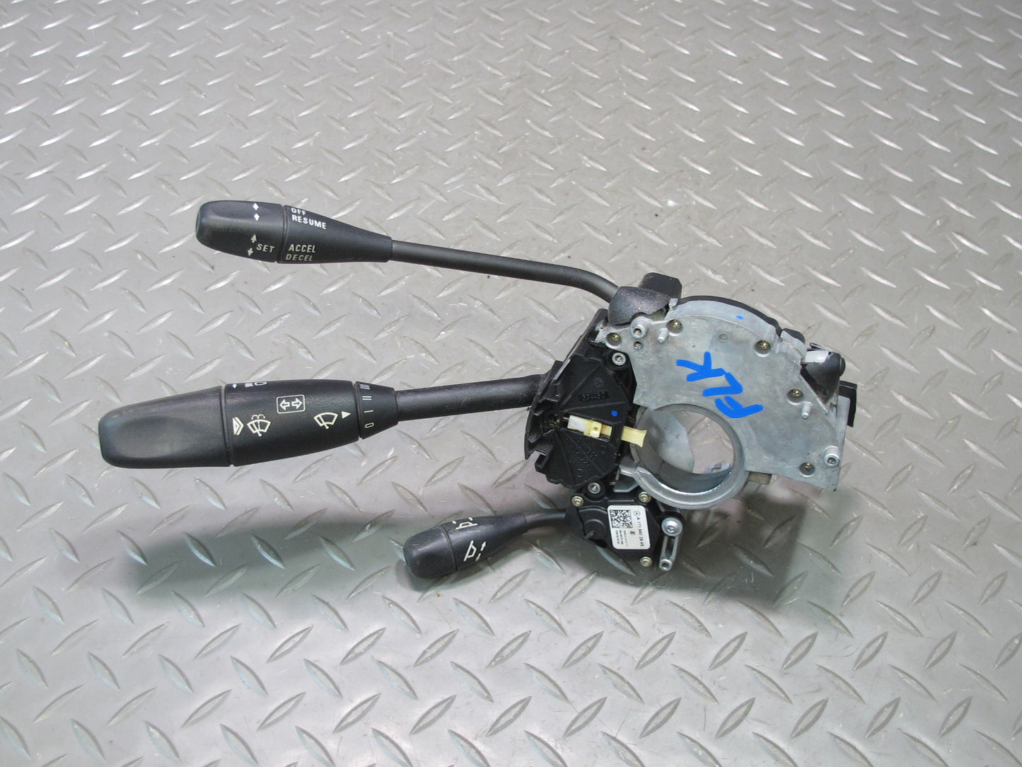 05-11 Mercedes R171 Slk-class Steering Column Turn Wiper Cruise Switch OEM
