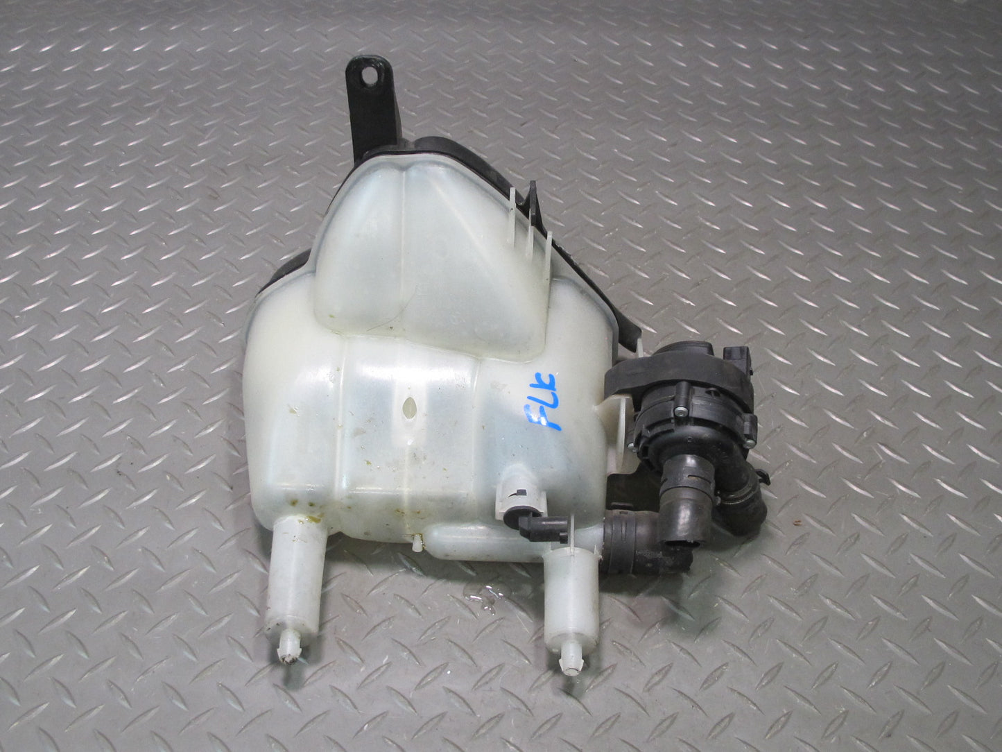 05-11 Mercedes R171 Slk-class Engine Expansion Overflow Reservoir Tank OEM