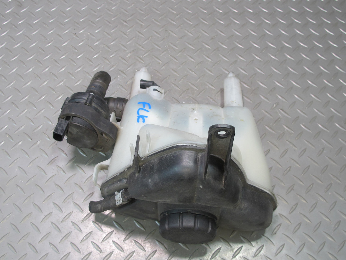 05-11 Mercedes R171 Slk-class Engine Expansion Overflow Reservoir Tank OEM