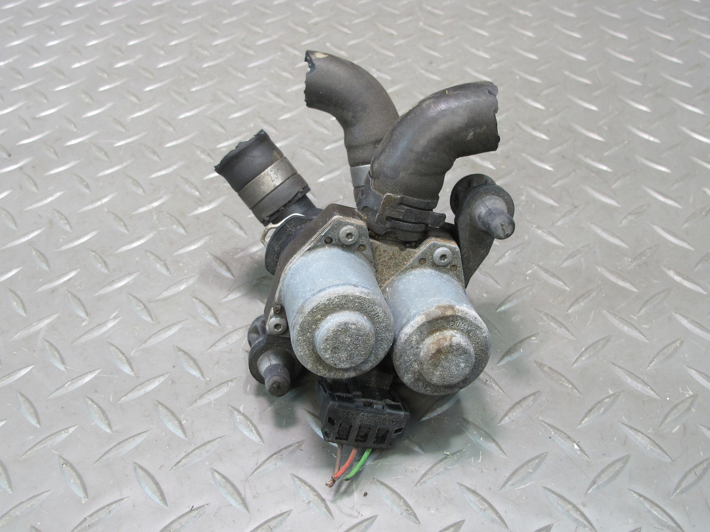 05-08 Mercedes R171 Slk-class Heater Control Water Valve OEM