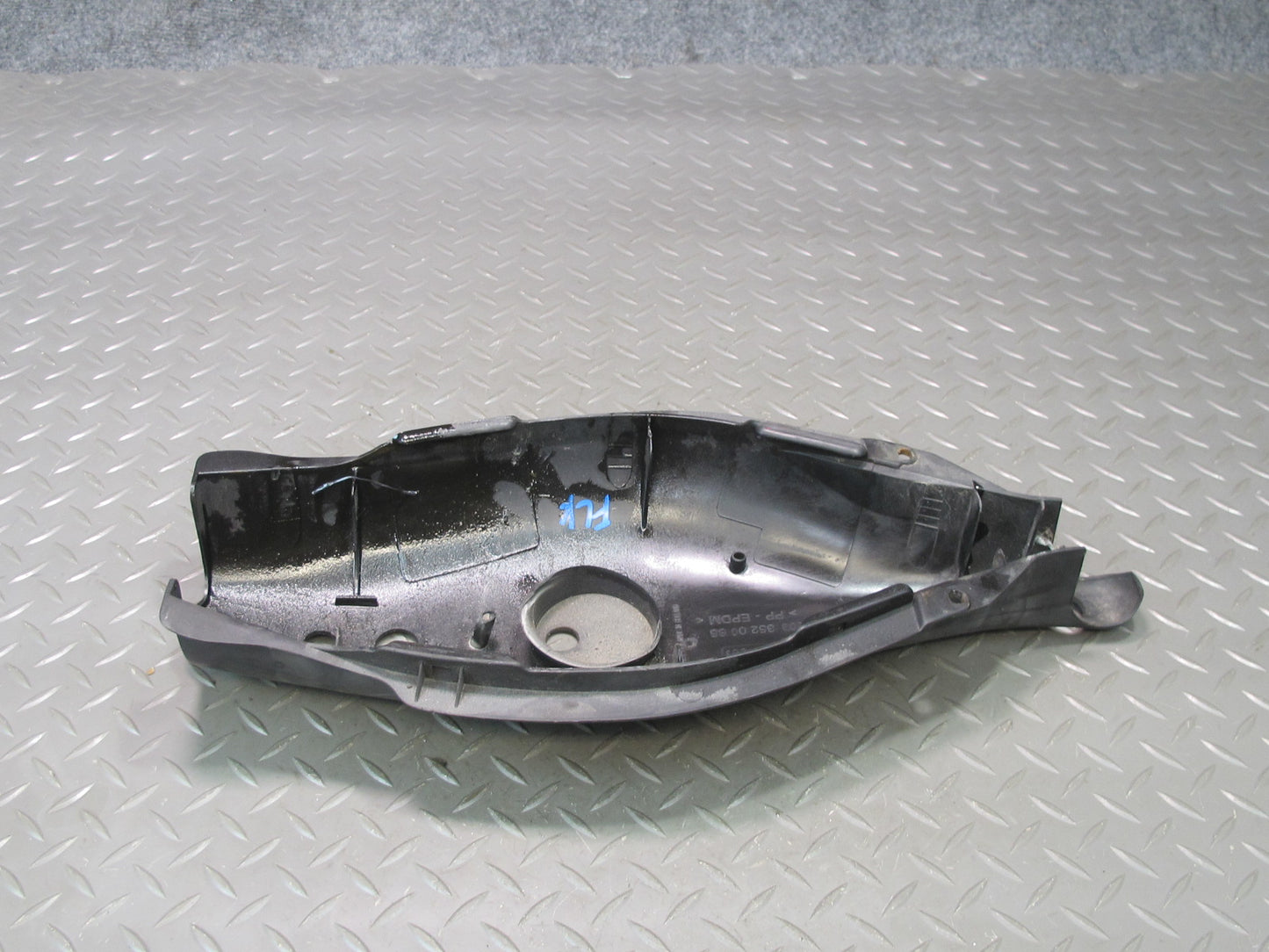 05-11 Mercedes R171 Slk-class Set of 2 Rear Lower Control Arm Guard Cover OEM