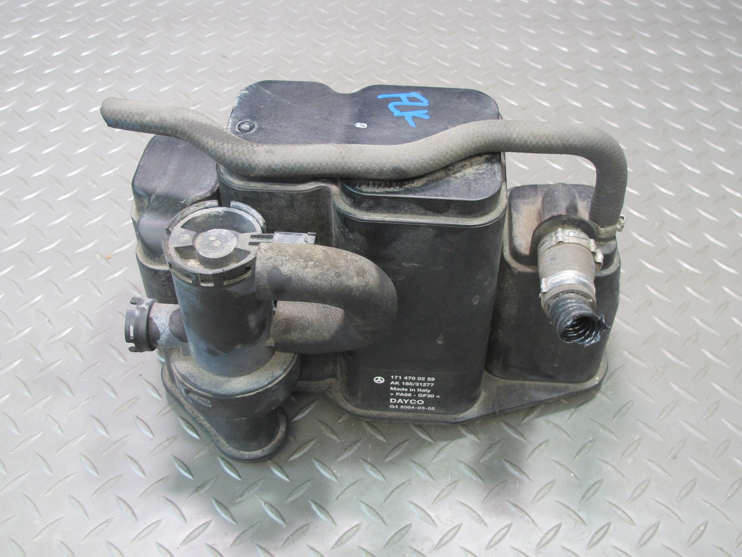 05-11 Mercedes R171 Slk-class Fuel Evap Vapor Charcoal Canister 1714700259 OEM