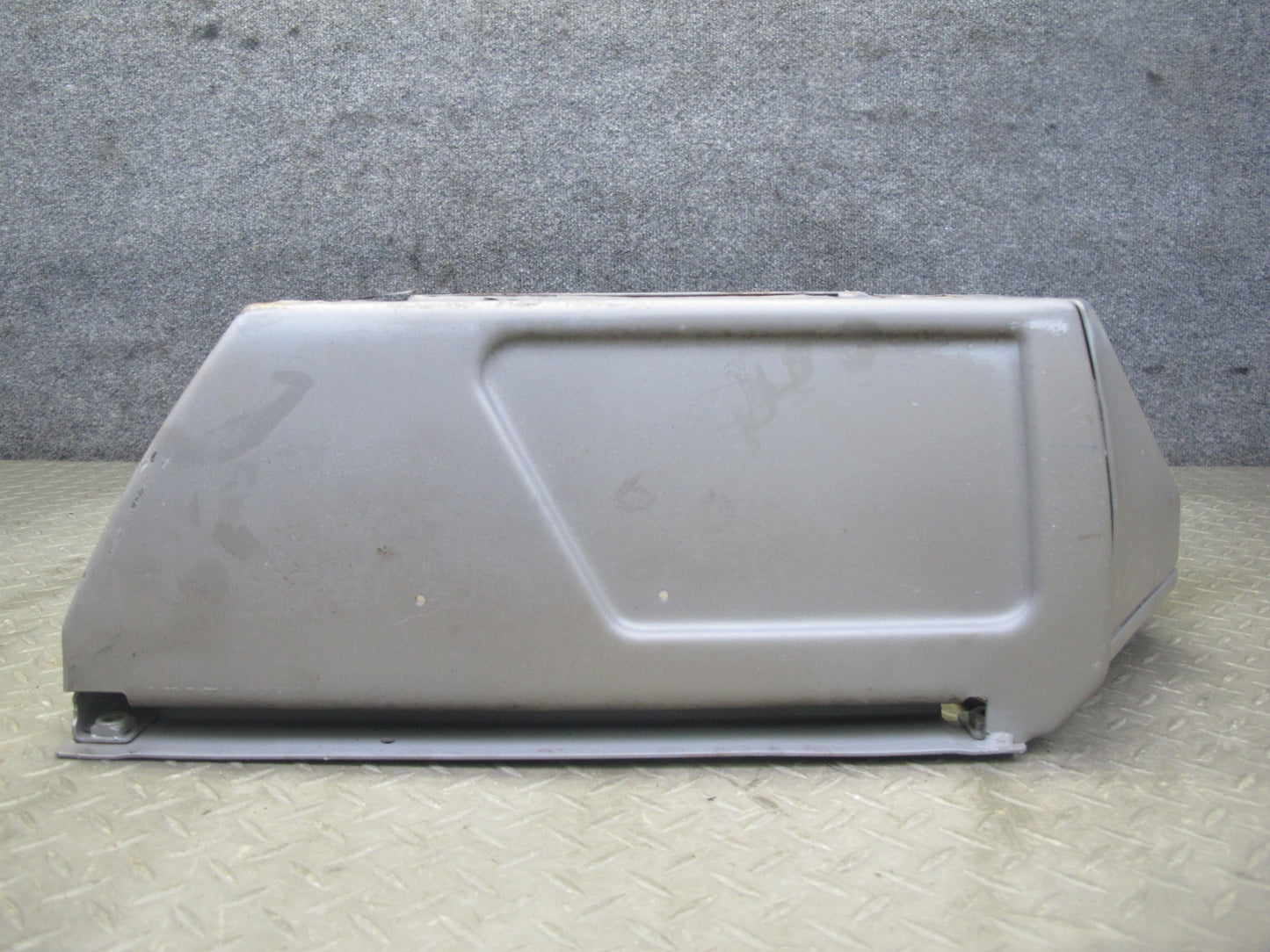 00-03 VW Eurovan T4 Front Left or Right Seat Lower Frame Console 701881669 OEM