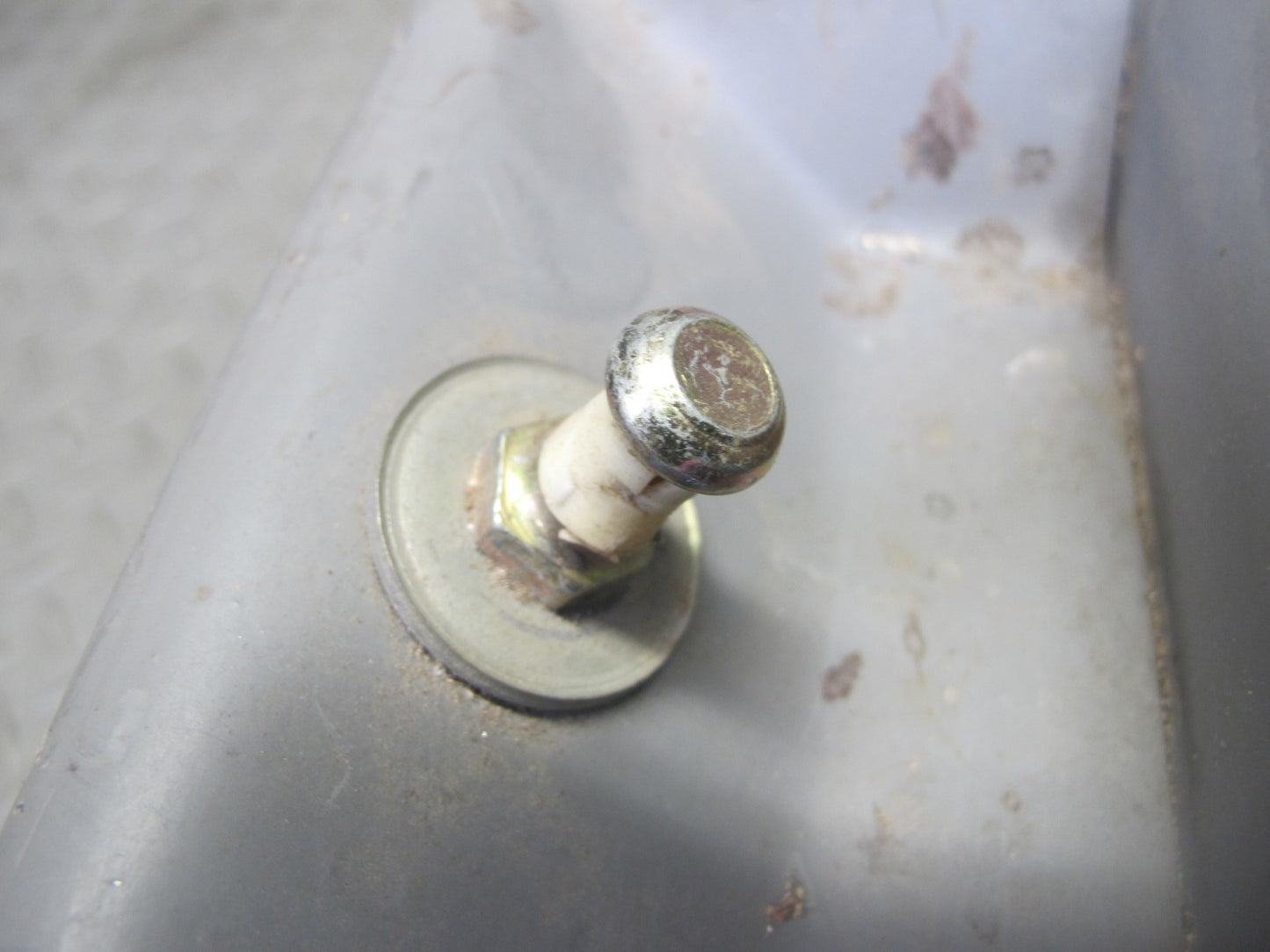 00-03 VW Eurovan T4 Front Left or Right Seat Lower Frame Console 701881669 OEM