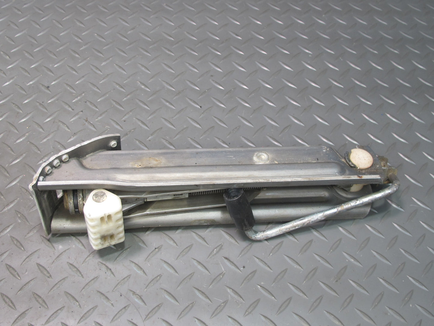 05-11 Mercedes R171 Emergency Spare Tire Jack Wrench Tool KIT Set w Case OEM