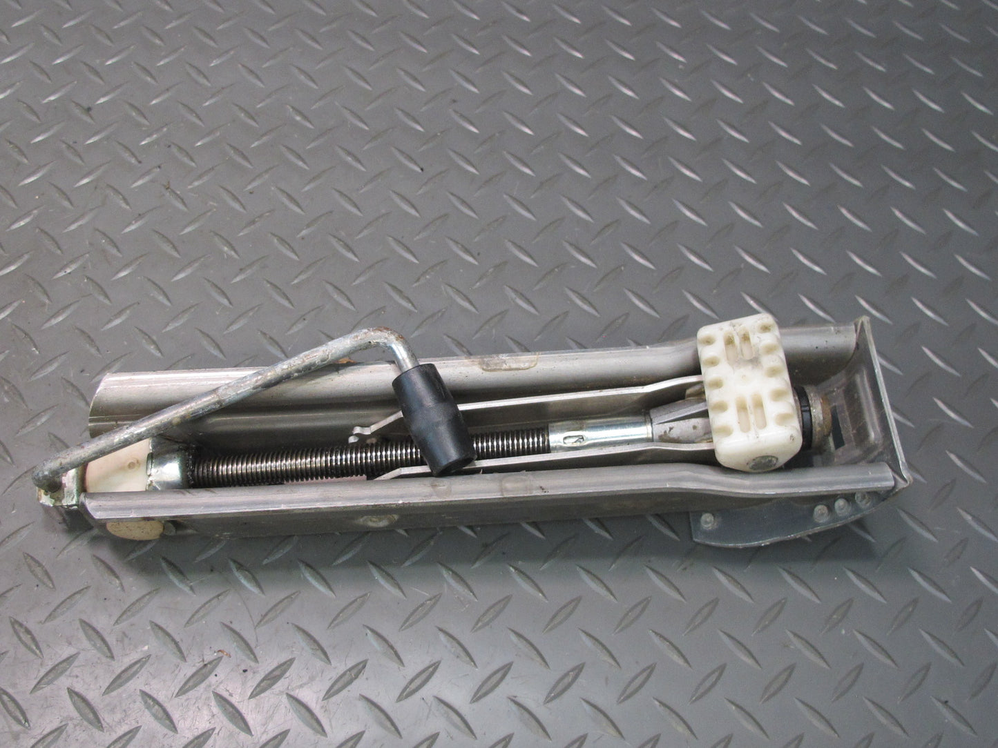 05-11 Mercedes R171 Emergency Spare Tire Jack Wrench Tool KIT Set w Case OEM
