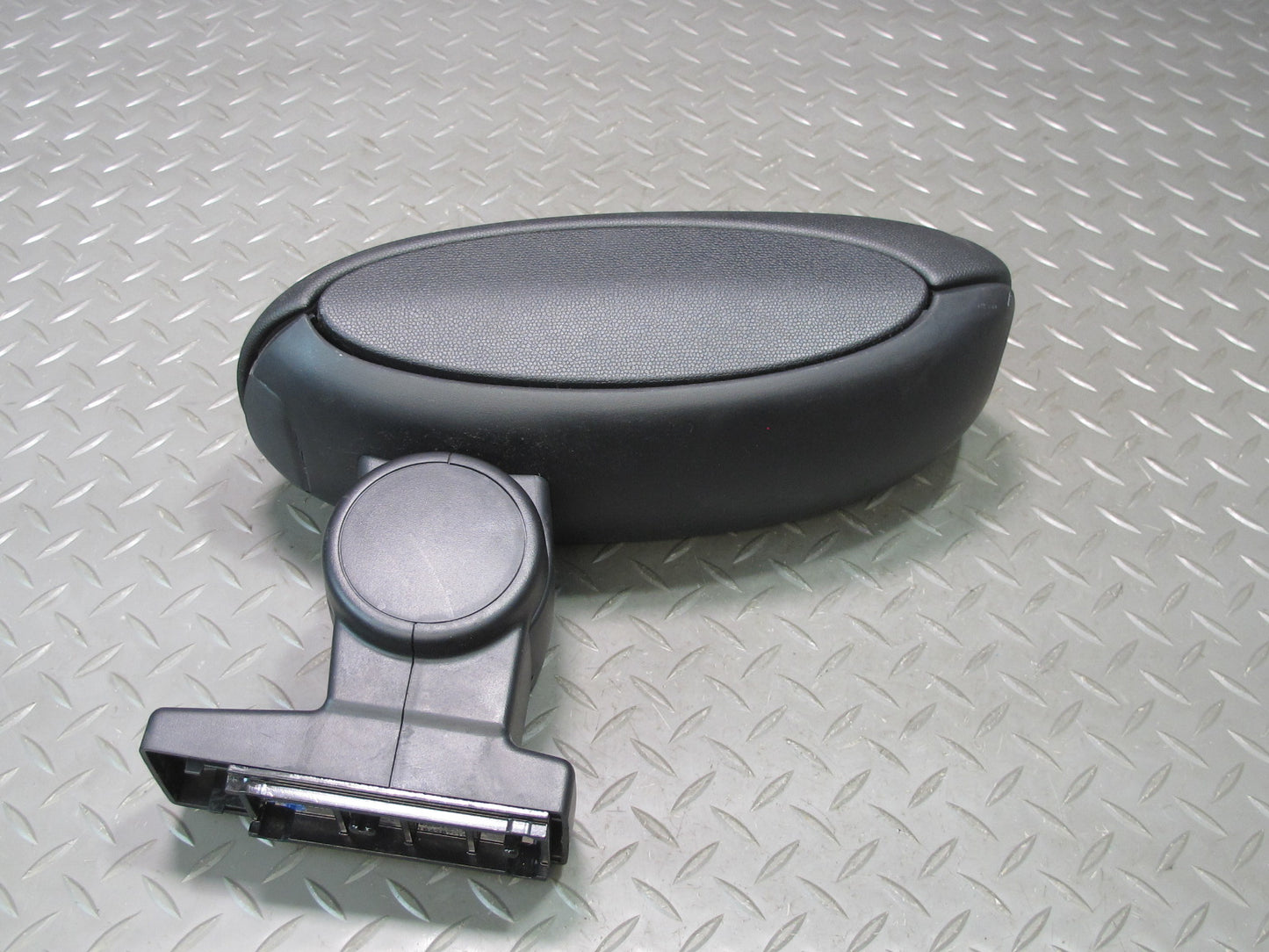 11-15 Mini Cooper S R60 R61 Countryman Front Center Console Armrest Black OEM
