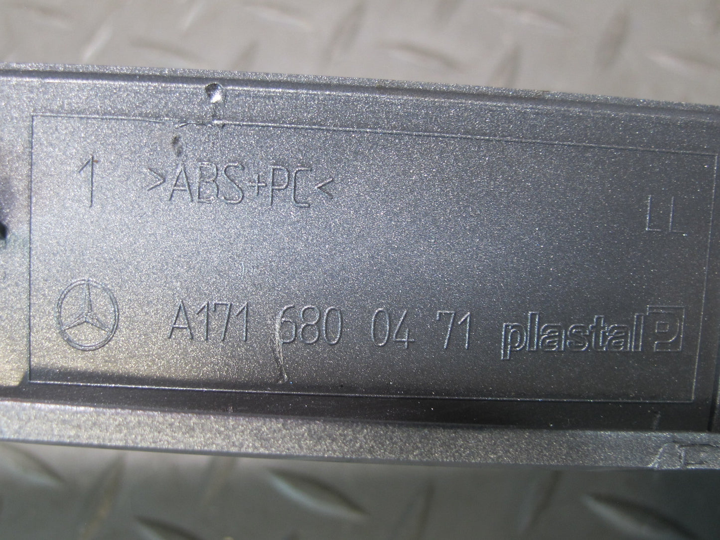 05-11 Mercedes R171 Slk-class Set of 3 Dash Front Trim Bezel Cover Panel OEM