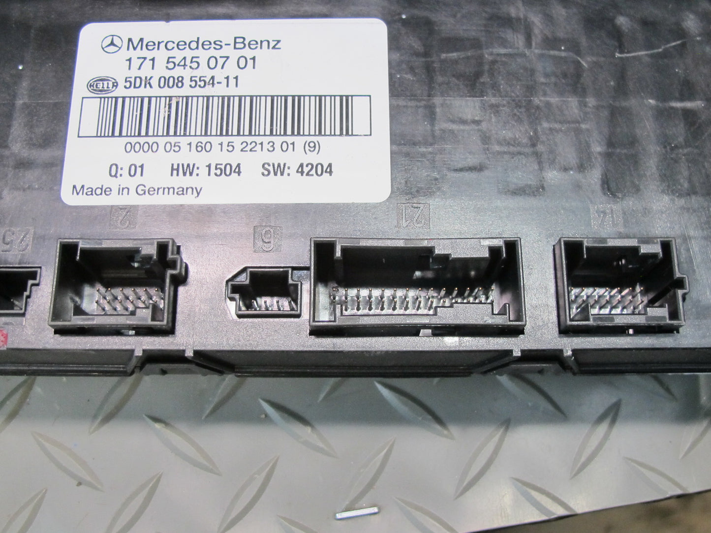 05-08 Mercedes R171 Slk-class Rear SAM Fuse Relay Box Module 1715450701 OEM
