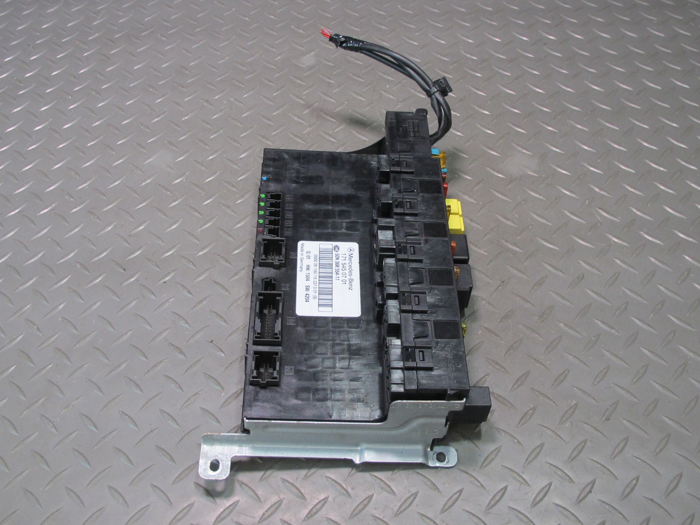 05-08 Mercedes R171 Slk-class Rear SAM Fuse Relay Box Module 1715450701 OEM