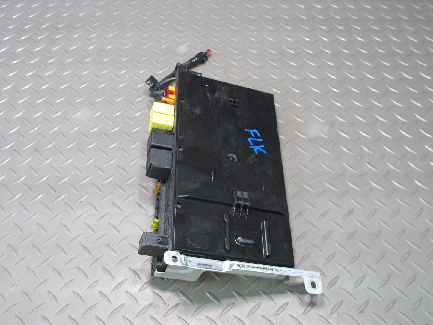 05-08 Mercedes R171 Slk-class Rear SAM Fuse Relay Box Module 1715450701 OEM