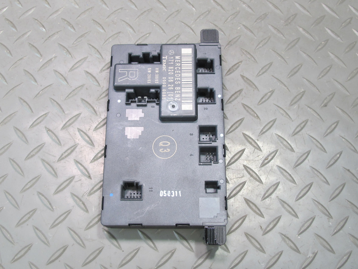 05-08 Mercedes R171 Slk-class Right Door Control Module 1718200626 OEM