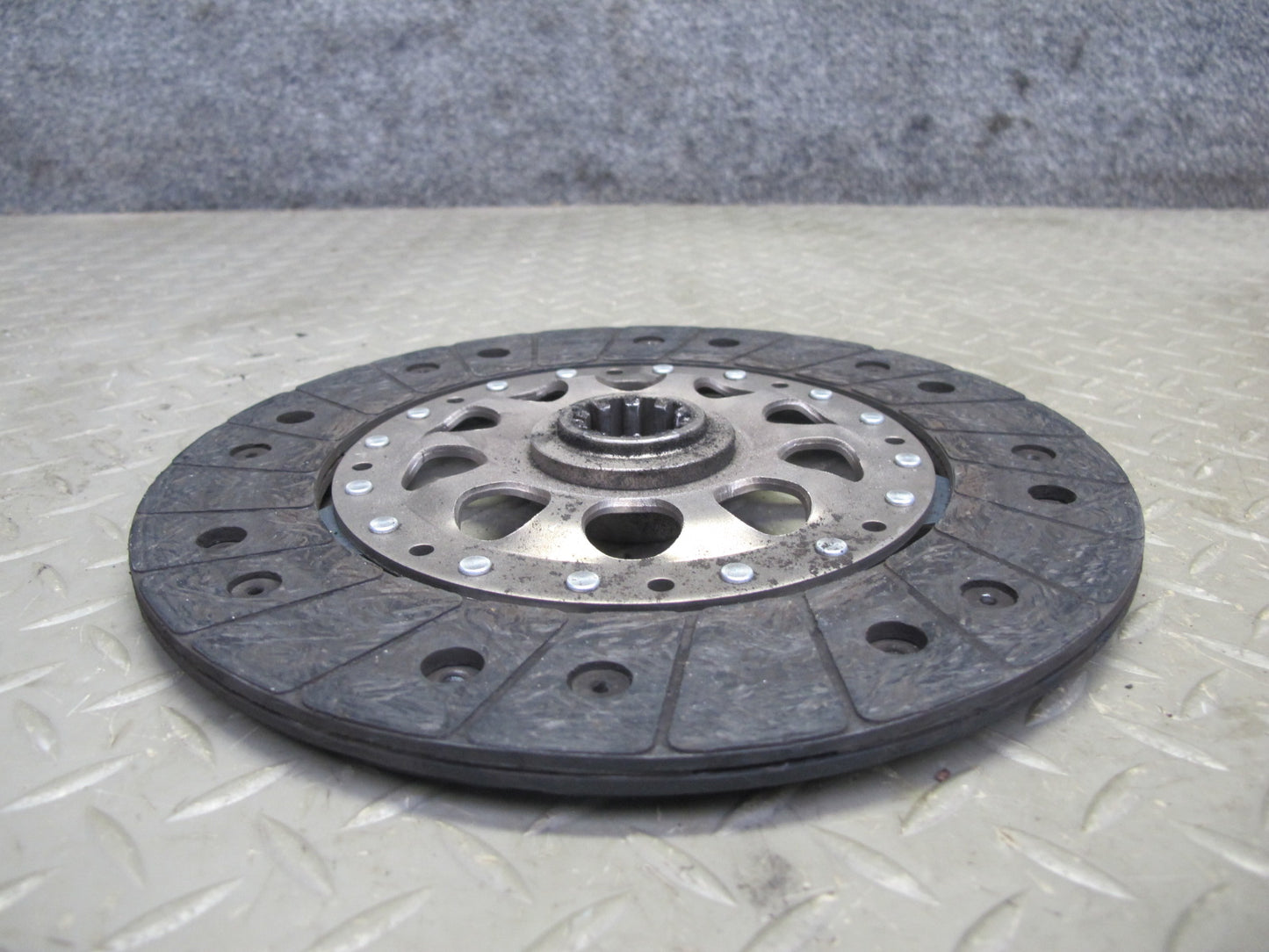 96-99 BMW E36 328i M52 M/T Manual Flywheel Clutch Pressure Plate Bolt Set OEM