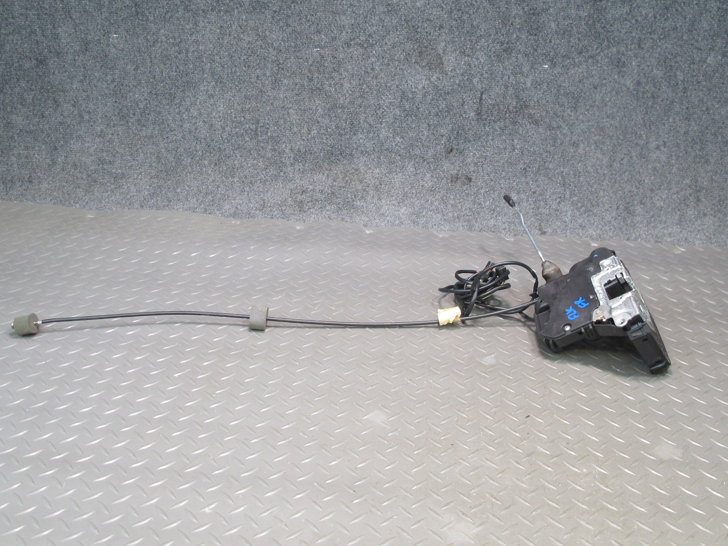 05-11 Mercedes R171 Slk-class Front Right Door Lock Latch Actuator OEM