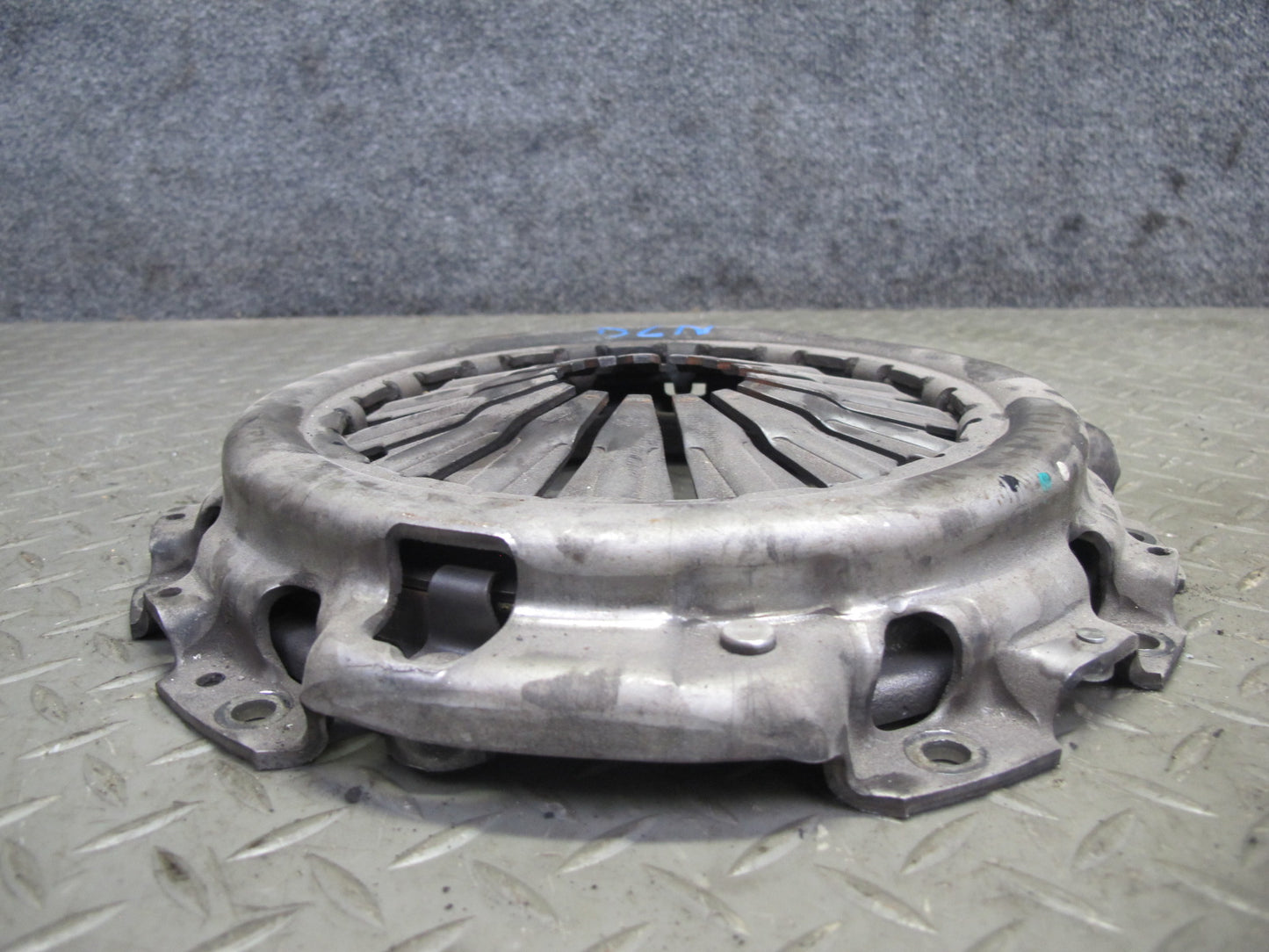 2004 Nissan Z33 350Z FS6R31A M/T Flywheel Pressure Plate Clutch KIT Set 68k OEM