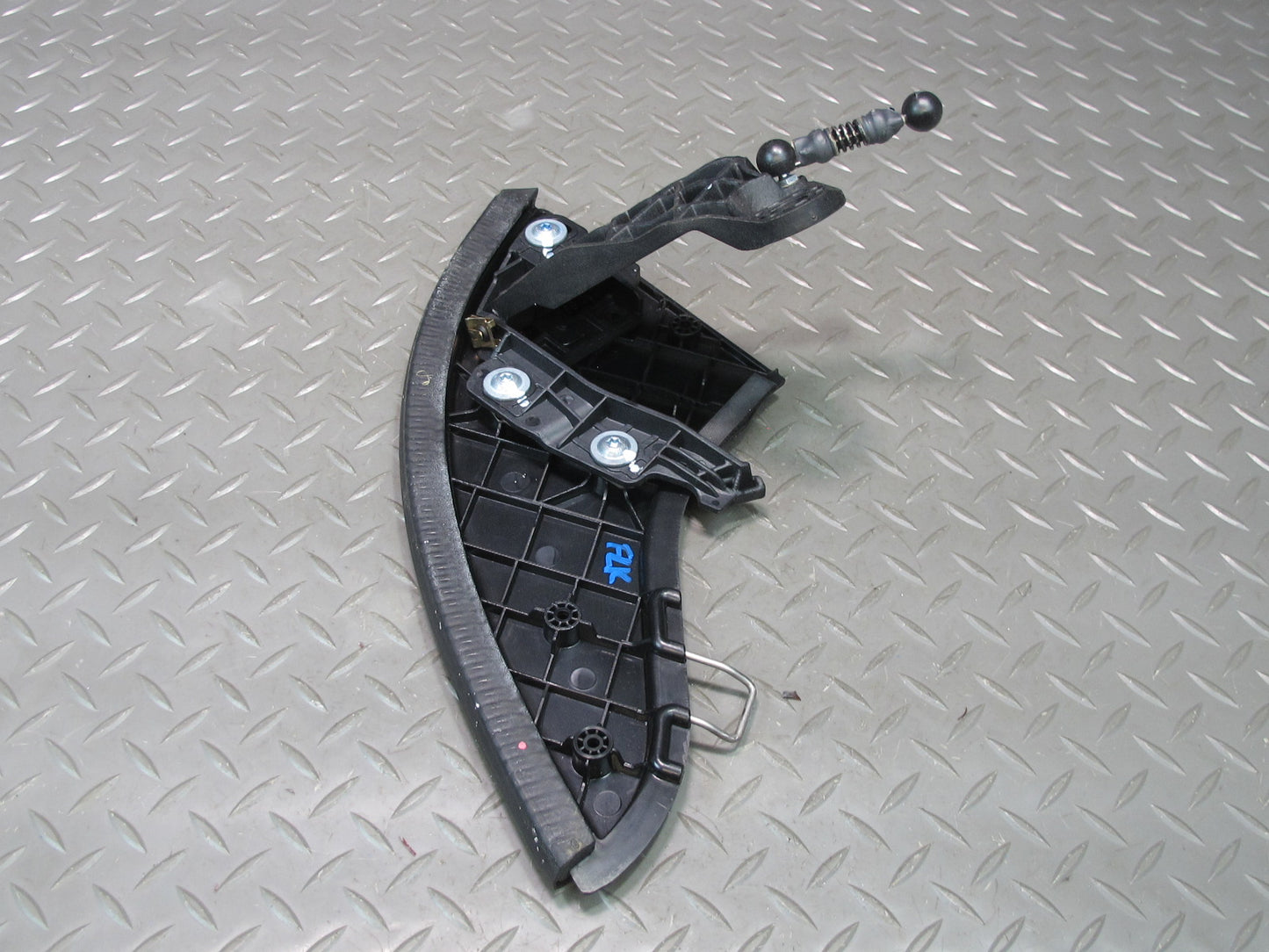 05-11 Mercedes R171 SLK Set of 2 Left & Right Hard TOP Hinge Flap Cover OEM