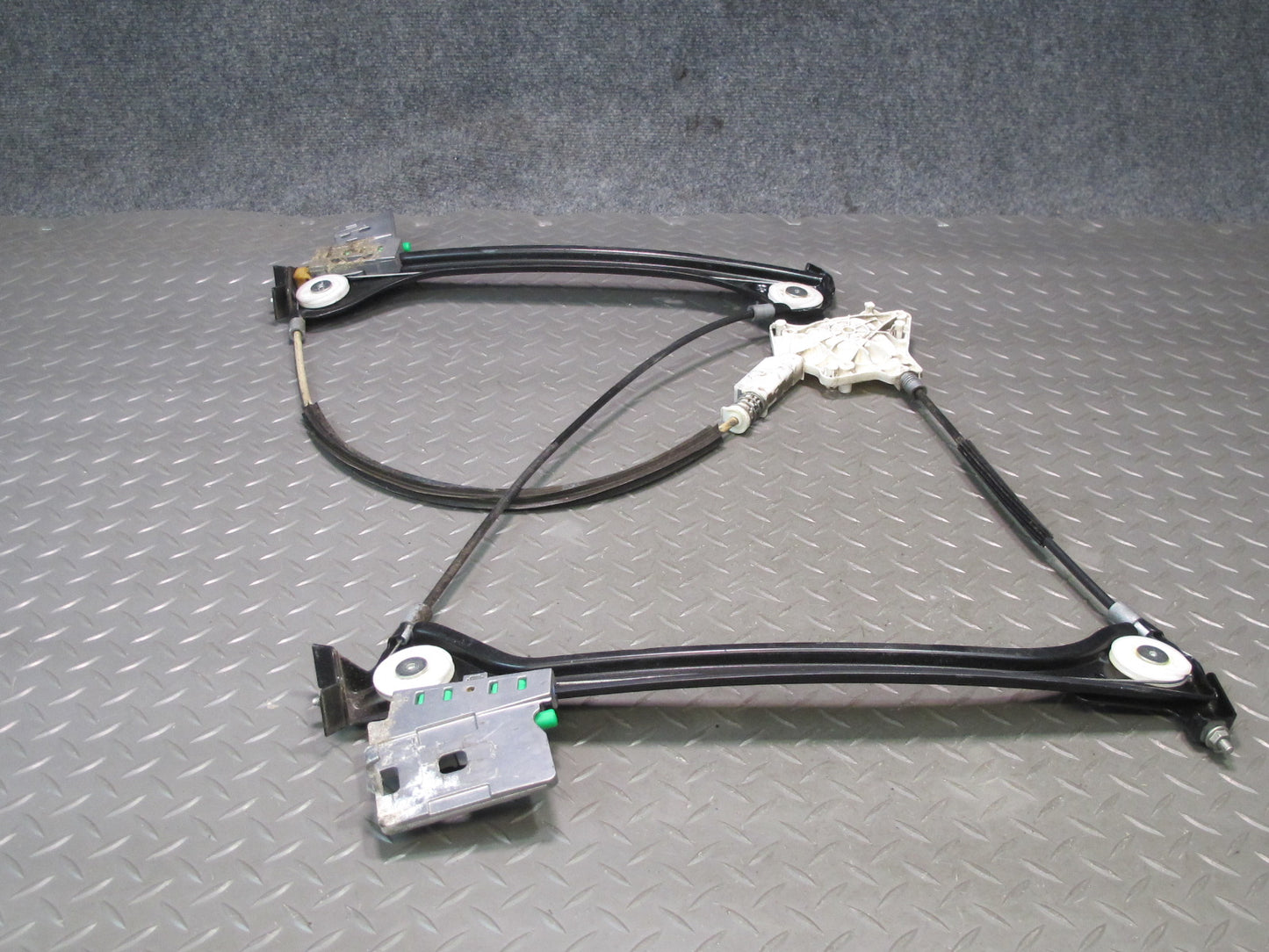 05-11 Mercedes R171 Slk-class Left Driver Door Window Regulator OEM