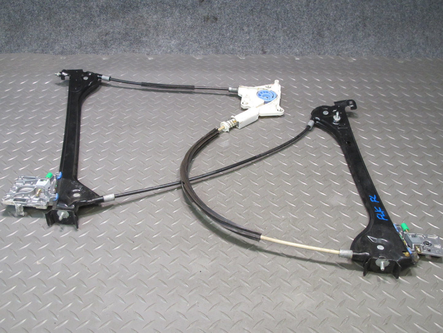 05-11 Mercedes R171 Slk-class Left Driver Door Window Regulator OEM